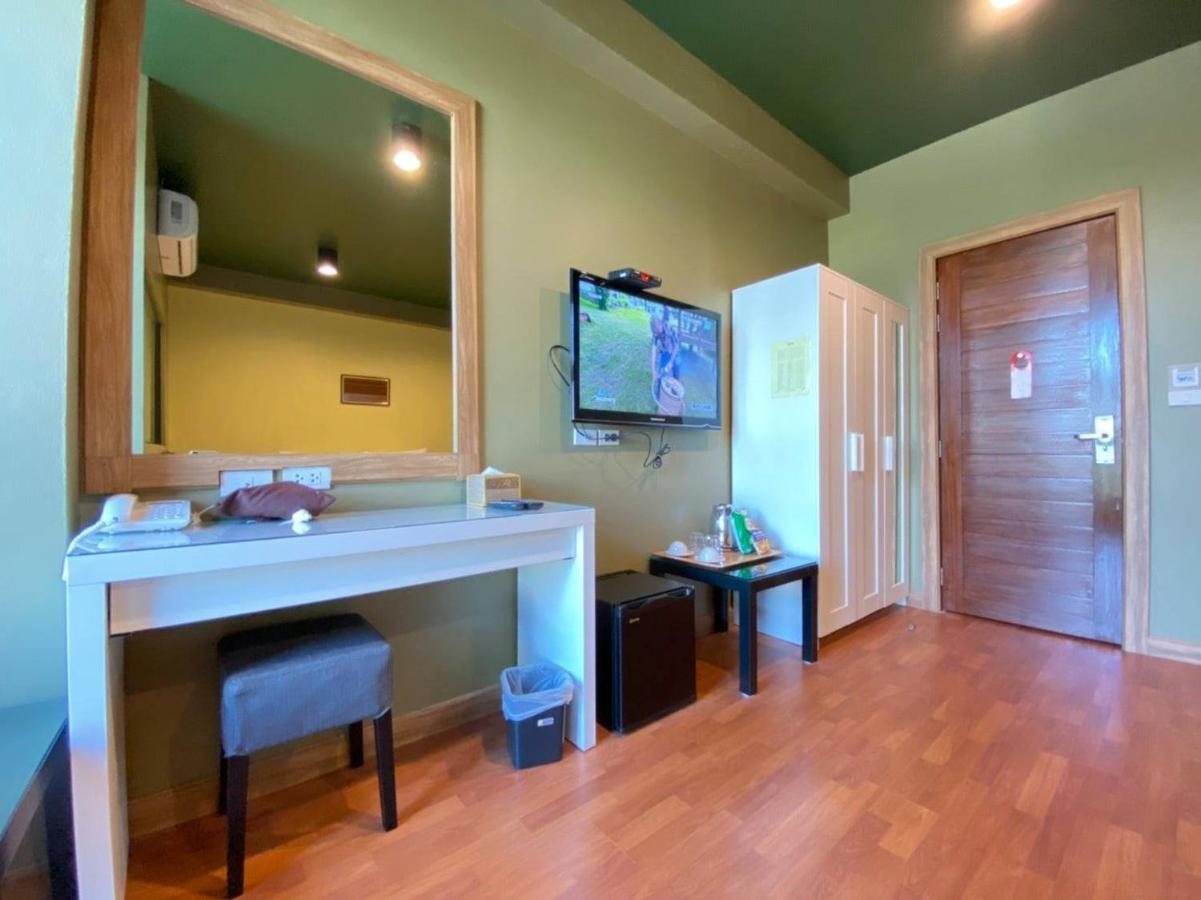 Hotel Work Den Chiangrai Chiang Rai Esterno foto