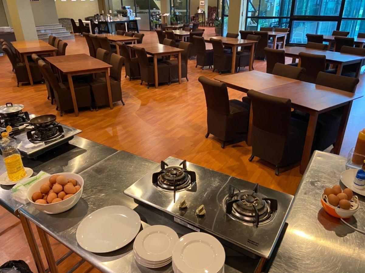 Hotel Work Den Chiangrai Chiang Rai Esterno foto